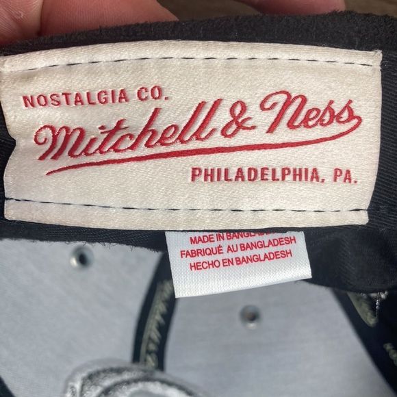 RARE Mitchell & Ness OREO Retro Jordan 5 Brooklyn Nets Snapback Hat - Picture 9 of 13